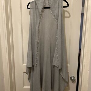 Elegant Gray Women's Cape